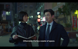 Lieutenant Han Yeo-jin and Prosecutor Hwang Si-mok investigate.